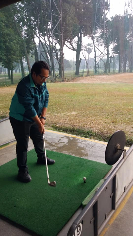 nasimul islam at kurmitola golf club